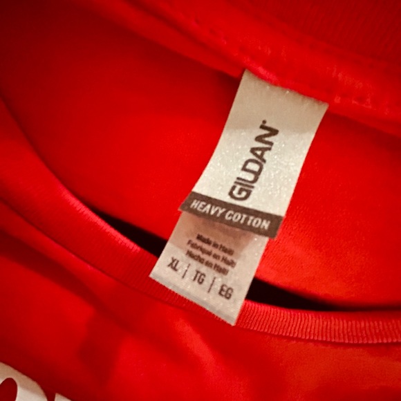 NWOT✨ Philadelphia 76ers Shirt - Picture 3 of 3